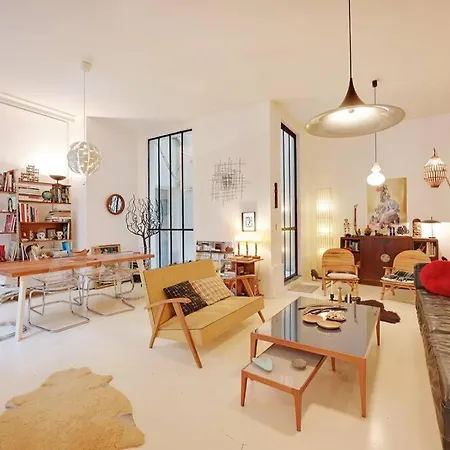 Spacious Vintage Duplex Flat - Gare Du Nord