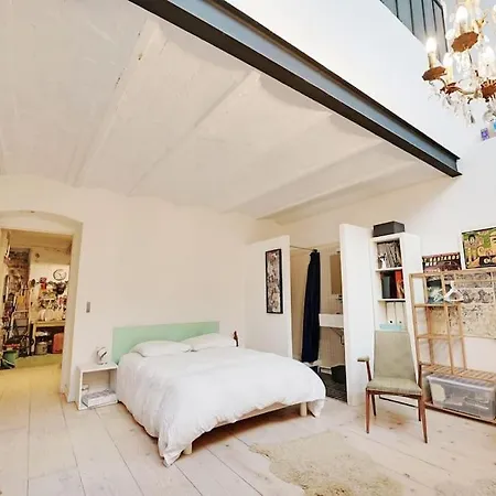 Spacious Vintage Duplex Flat - Gare Du Nord *