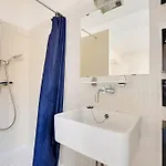Lägenhet Spacious Vintage Duplex Flat - Gare Du Nord *