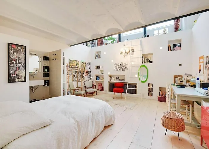 Spacious Vintage Duplex Flat - Gare Du Nord 아파트